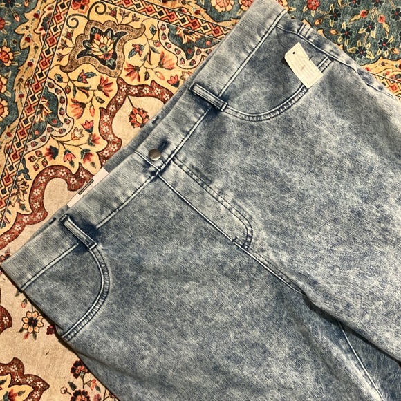 Time & tru jeggings - Picture 2 of 8